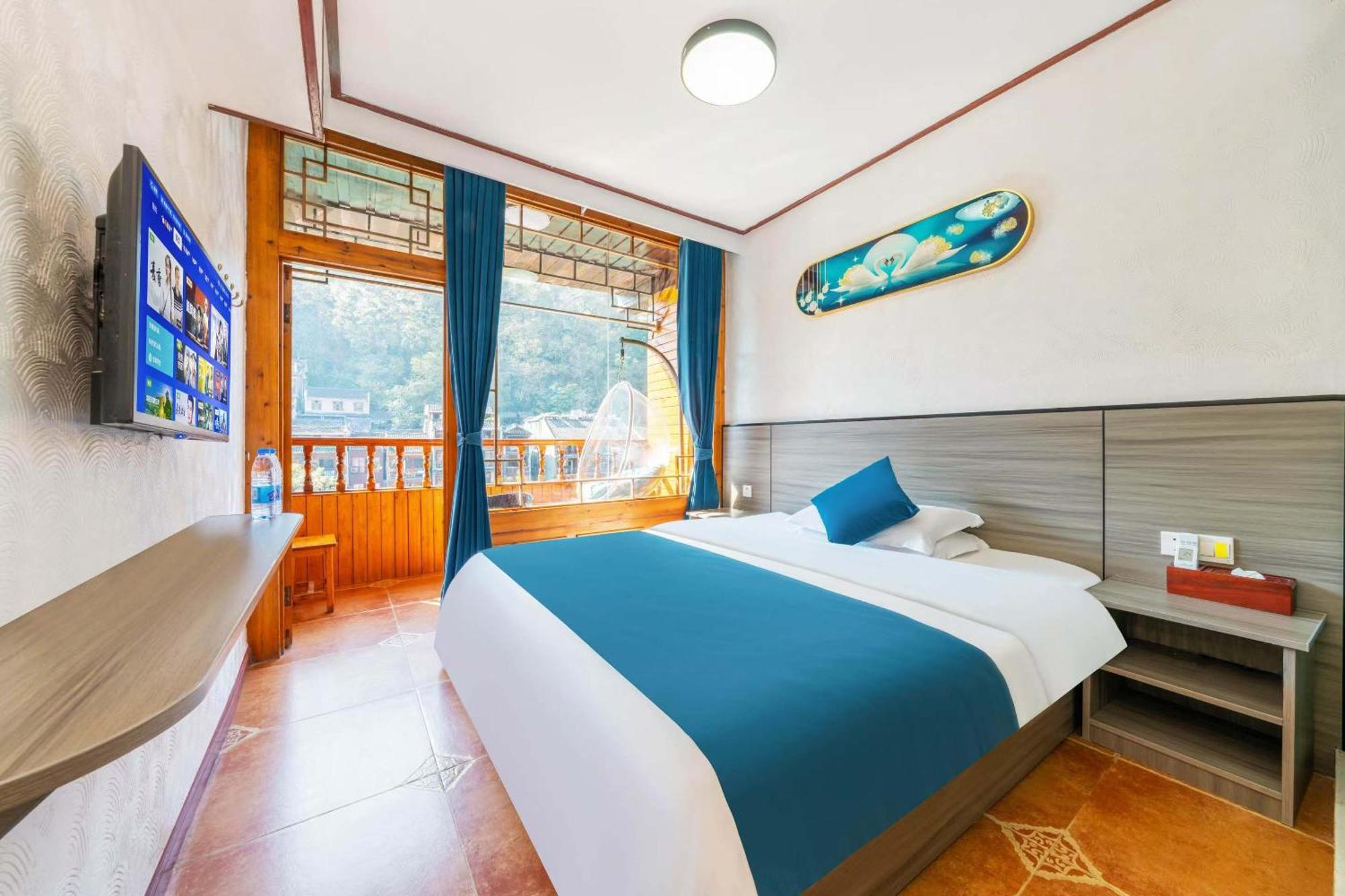 Fenghuang Memory Linjiang Inn Extérieur photo