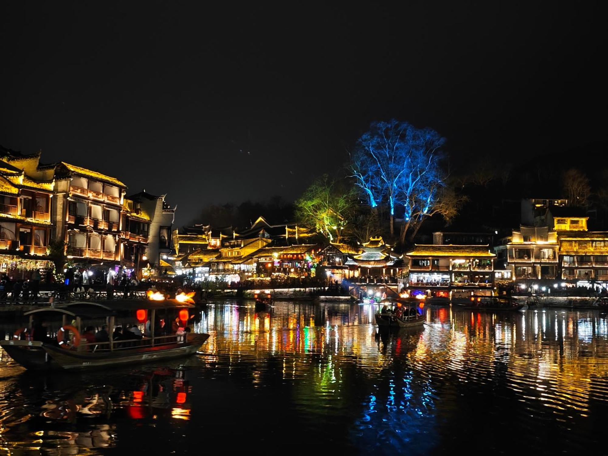 Fenghuang Memory Linjiang Inn Extérieur photo