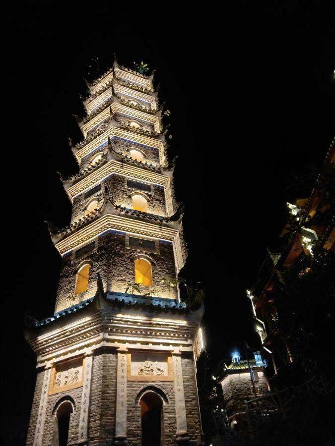 Fenghuang Memory Linjiang Inn Extérieur photo